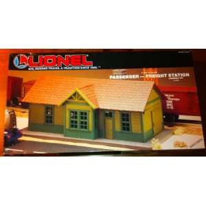  Lionel Passenger Freight Station Toys & Games