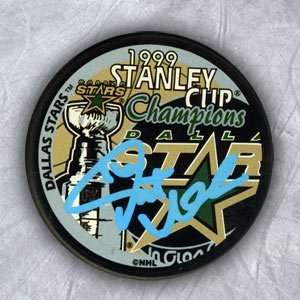   VERBEEK Dallas Stars SIGNED 1990 Stanley Cup Puck: Sports Collectibles