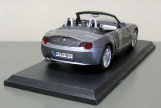 BMW Z4 Diecast Model Car   Maisto   1:18 Scale   Gray  