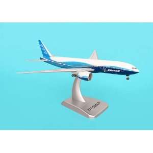  Hogan Boeing 777 200LR With Gear & Stand Toys & Games