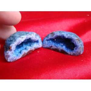  S8811 Blue Agate Geode Match Couple Sparkling 