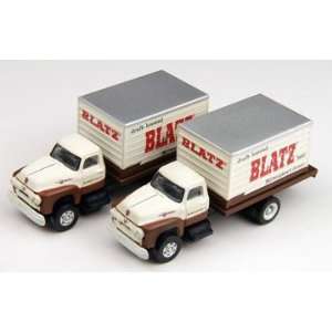  N 1954 Ford F 700 Delivery Truck, Blatz Beer (2) Toys 