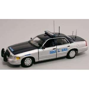   First Response 1/43 Virginia State Police Ford Crown Vic Toys & Games
