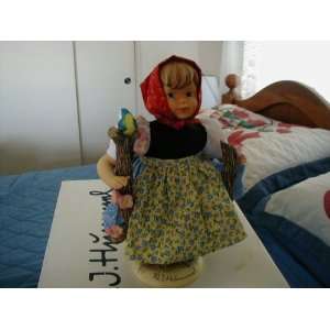  Hummel Apple Tree Girl Fruhling 13 Porcelain Doll: Home 
