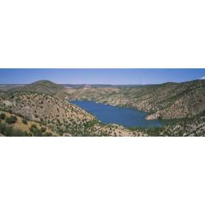 Lake Surrounded by Hills, Santa Cruz Lake, New Mexico, USA Premium 