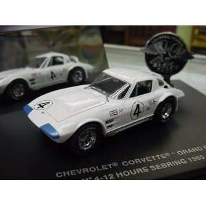    1/43 Corvette Grand Sport Coupe Nassau 1964 #4: Toys & Games