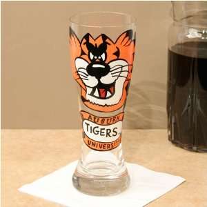   Pair of Hand Painted 22oz. Pilsner Glass (Set of 2): Sports & Outdoors