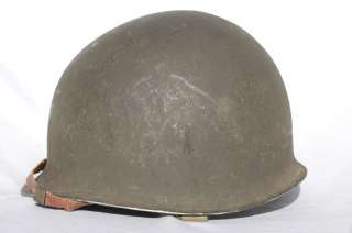 US WWII M1 COMBAT HELMET EARLY FIXED BALE WITH RARE HR HOOD RUBBER 