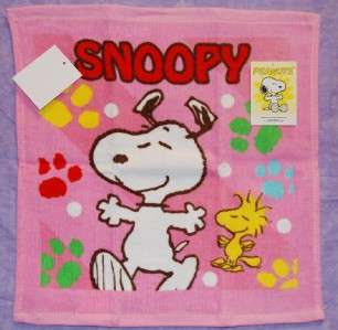 13.5 Face Towel Peanuts Snoopy Paw Print Pink NWT  
