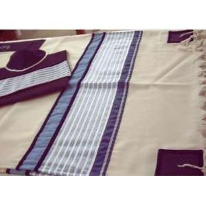  Blue Strip on Vanilla Tallit