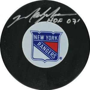 Mark Messier New York Rangers Autographed Hockey Puck with HOF 