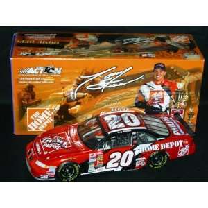  2002 Tony Stewart #20 Championship Car SIGNED 1/24: Sports 