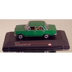    Replicarz IST070 1969 Polski Fiat 125P   Green: Toys & Games