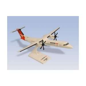  Skymarks Qantas Dash 8 Q400 Model Airplane Toys & Games