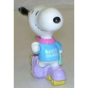  Vintage PVC Figure Peanuts Snoopy Easter Beagle 