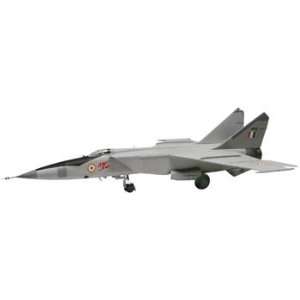  Revell   1/48 MiG 25 Foxbat (Plastic Model Airplane) Toys 