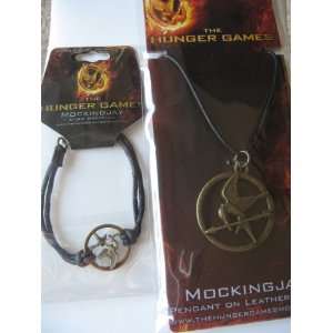   The Hunger Games Movie Necklace & Bracelet Set Toys & Games