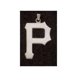 Pittsburgh Pirates Giant 1 3/8 W x 2 H P Pendant   14KT Gold 