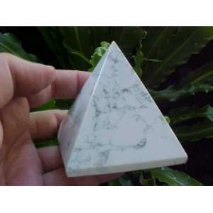   A7701 Gemqz Howlite Carved Pyramid Large Africa  