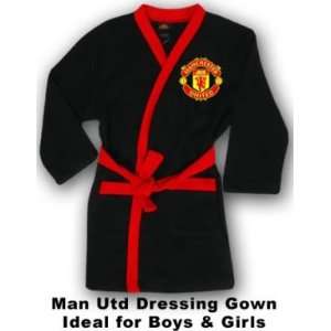 Man Utd Black Dressing Gown:  Sports & Outdoors