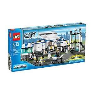  Lego City Police Command Center Toy (7743) Toys & Games
