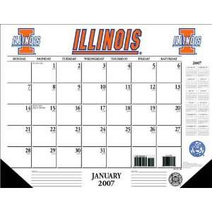   Fighting Illini NCAA 2007 Office Desk Calendar: Sports & Outdoors