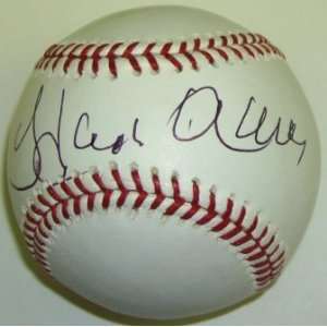  Hank Aaron Signed MLB Baseball w/Defect #6: Sports 