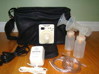USED MEDELLA Pump In Style DUAL Breast Pump, Carrying Case, Car 