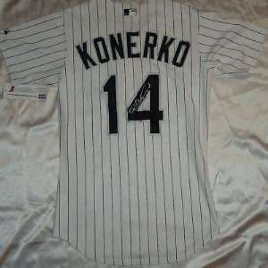   Paul Konerko Jersey   * * W COA   Autographed MLB Jerseys Sports