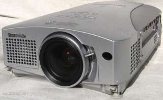 Panasonic LCD Projector PT L520U PT L520 U Projector  