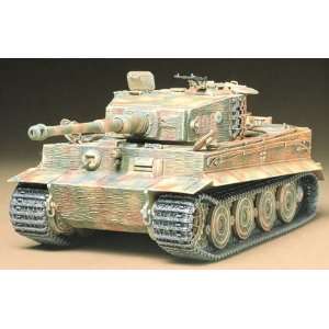   German Heavy Tiger I Late Version Tank (Plastic Models) Toys & Games