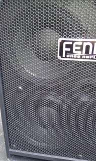 You are bidding on a slightly used Fender Rumble 4 x 10 bass cabinet 
