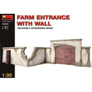  35535 1/35 Farm Entrance w/Wall w/Bonus Figures Toys 