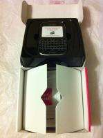   BOLD 9900 BRAND NEW SEALED IN BOX CELL PHONE T MOBILE CARRIER  