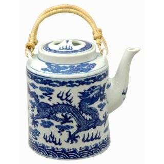 Large antiqued chinese blue and white porcelain teapot   Ironstone 