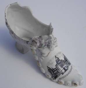   Old Antique Porcelain Souvenir Shoe IOWA STATE CAPITOL DES MOINES IA