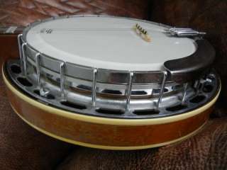 Vintage Gibson 1930 TB 4 tenor banjo, walnut & chrome  