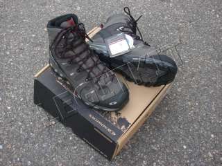 NEW Salomon Quest 4D GTX Boots Mid SIZE 10 Mens Hiking Tactical Black 