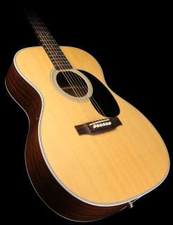 Martin 000 28 Acoustic Guitar with Fishman Electronics Natural  