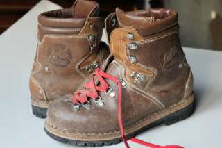 Vintage LOWA mountain climbing boots leather 7  