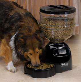   LE BISTRO PORTION CONTROL AUTOMATIC PET DOG CAT FEEDER HOLDS 10 LBS