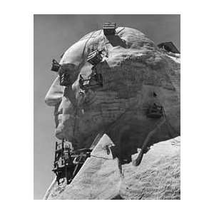     Mount Rushmore   Artist: Alfred Eisenstaedt  Poster Size: 14 X 11