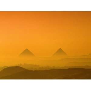  Pyramids at Giza, Khafre, Menkaure, Giza Plateau, Egypt 