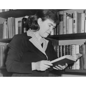  early 1900s photo Dr. Margaret Mead, half length portrait 